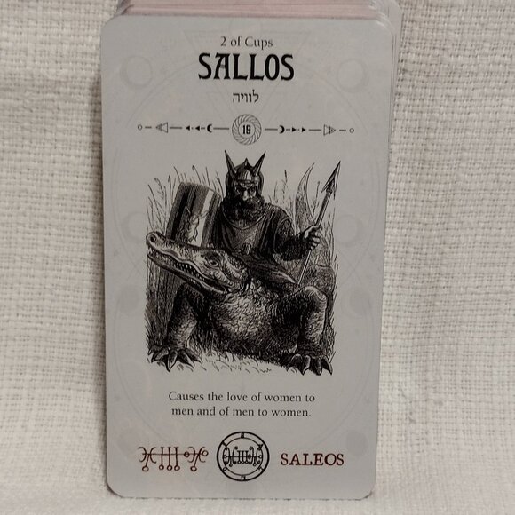 Occult Tarot - Picture 7 of 14